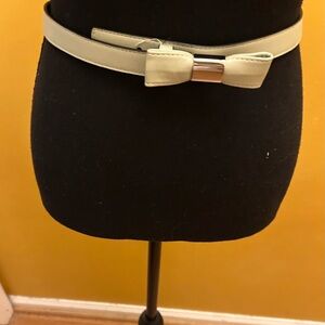 The Limited Genuine Leather Mint Bow Skinny Belt Size Large